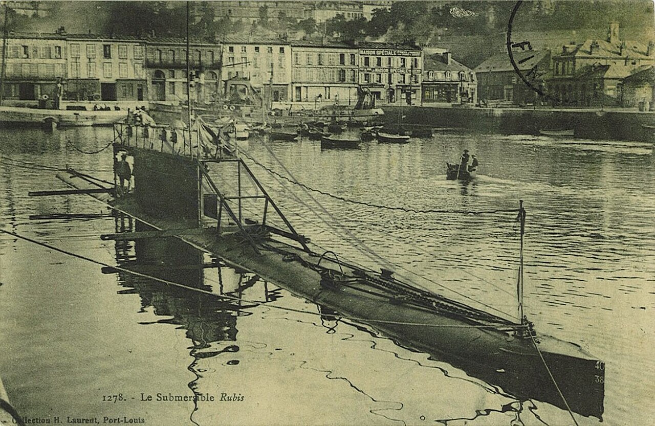 Le Submersible Rubis - carte postale - btv1b10106441m.jpg